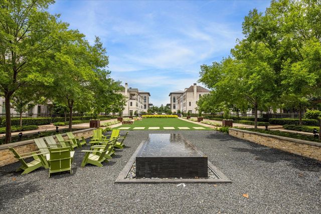 313 Royale Heights Lane, Houston, TX 77024