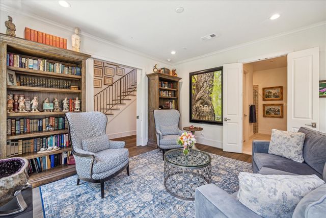 313 Royale Heights Lane, Houston, TX 77024