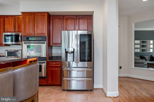 3364 LOGSTONE DR, Triangle, VA 22172