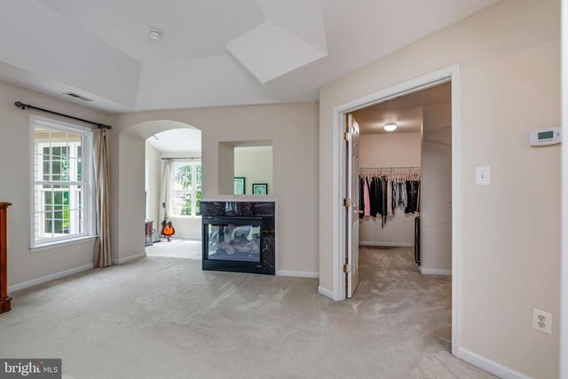 3364 LOGSTONE DR, Triangle, VA 22172