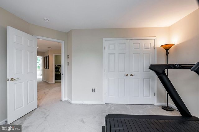 3364 LOGSTONE DR, Triangle, VA 22172