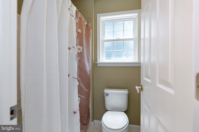 3364 LOGSTONE DR, Triangle, VA 22172