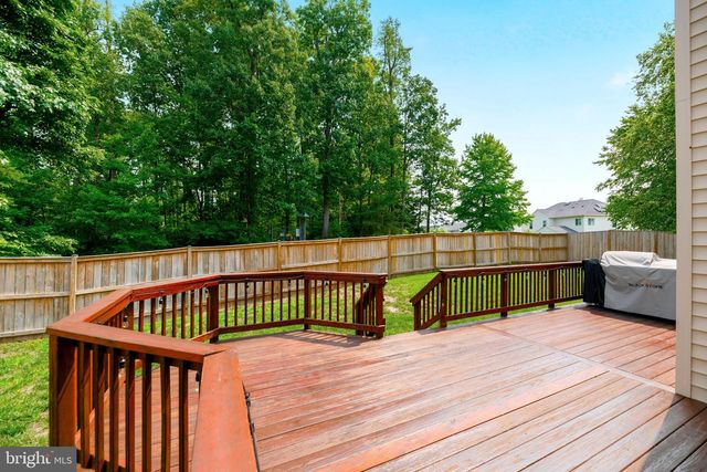 3364 LOGSTONE DR, Triangle, VA 22172