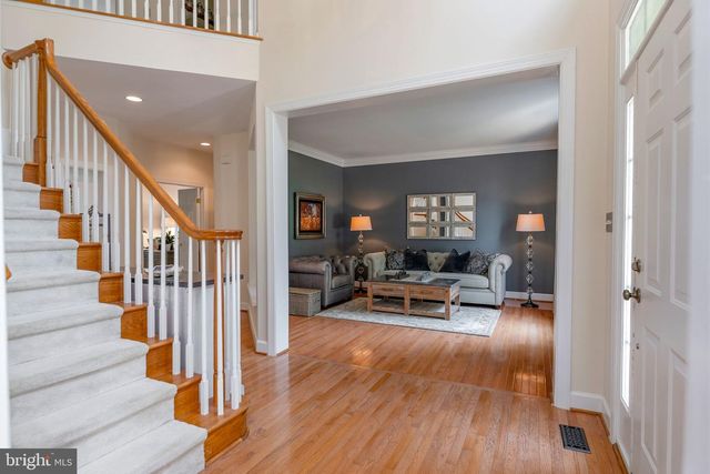 3364 LOGSTONE DR, Triangle, VA 22172