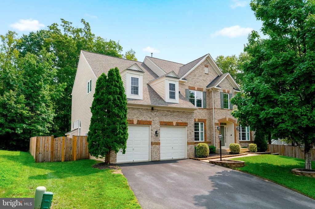 3364 LOGSTONE DR, Triangle, VA 22172