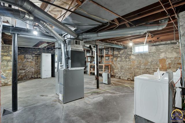 1220 SW Webster AVE, Topeka, KS 66604