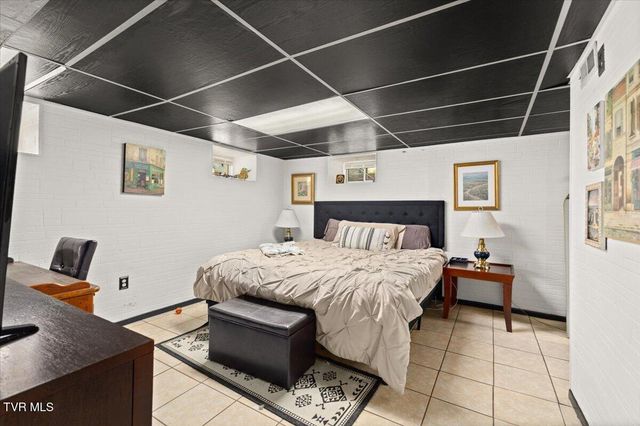 2905 Newton Street, Johnson City, TN 37604