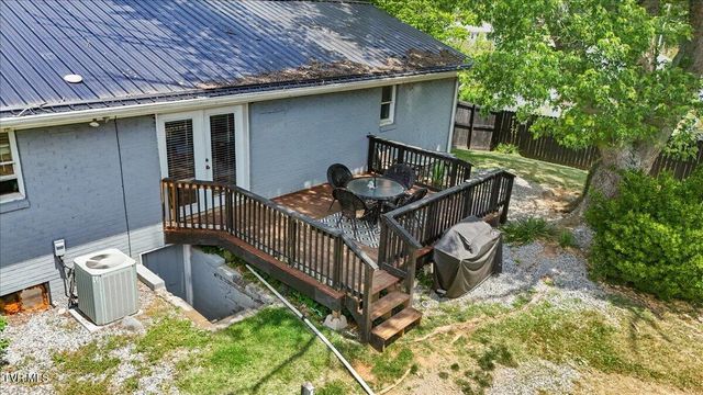 2905 Newton Street, Johnson City, TN 37604