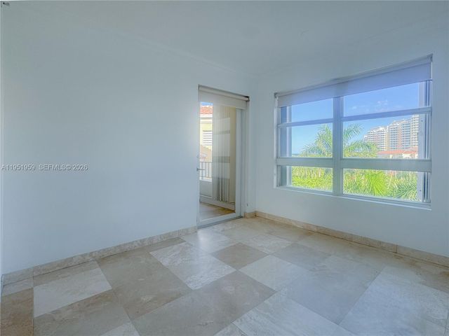 703 Crandon Blvd PH-3, Key Biscayne, FL 33149