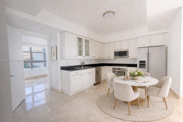 703 Crandon Blvd PH-3, Key Biscayne, FL 33149