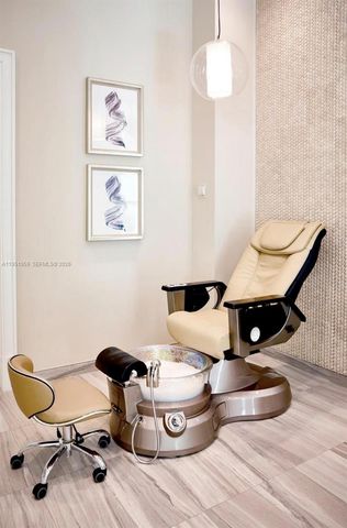 703 Crandon Blvd PH-3, Key Biscayne, FL 33149