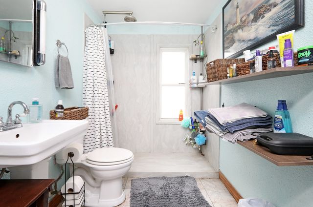 1805 Oakland Avenue, Des Moines, IA 50314