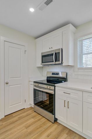 2006 Alton Street, North Charleston, SC 29406