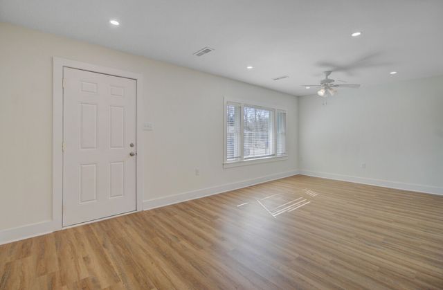 2006 Alton Street, North Charleston, SC 29406