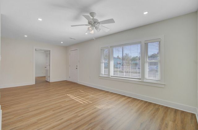 2006 Alton Street, North Charleston, SC 29406