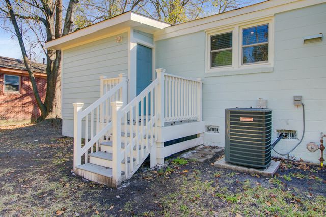 2006 Alton Street, North Charleston, SC 29406