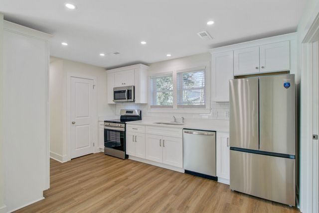 2006 Alton Street, North Charleston, SC 29406