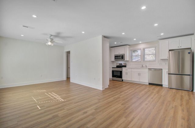 2006 Alton Street, North Charleston, SC 29406