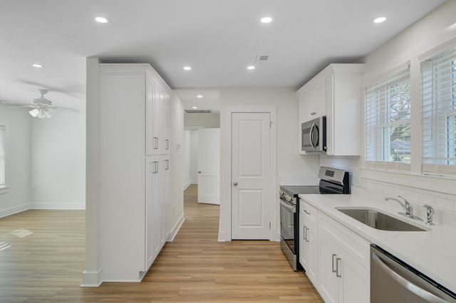 2006 Alton Street, North Charleston, SC 29406