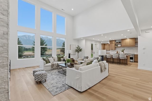 702 S ALPINE HWY, Alpine, UT 84004
