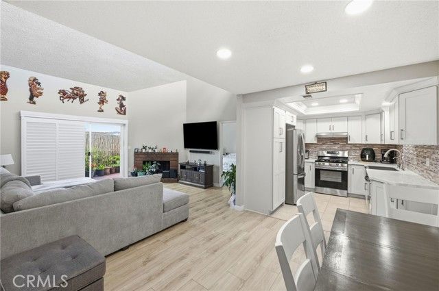 9942 Central Ave, Garden Grove, CA 92844