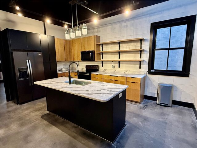 706 Gloucester Street B, Brunswick, GA 31520