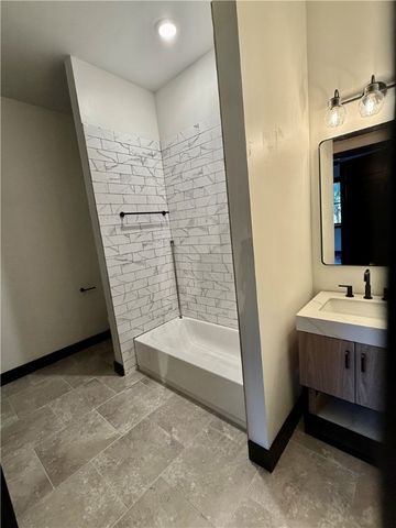 706 Gloucester Street B, Brunswick, GA 31520