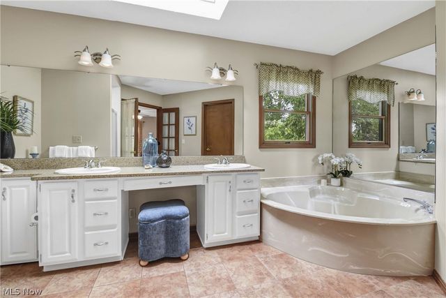 30536 Mallard Cove, Westlake, OH 44145