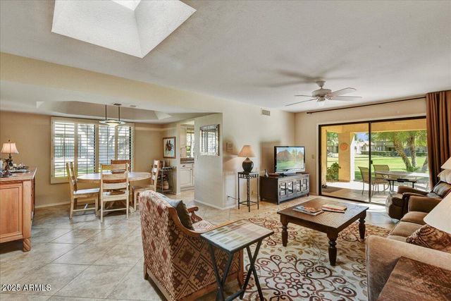 19229 N 93RD Drive, Peoria, AZ 85382