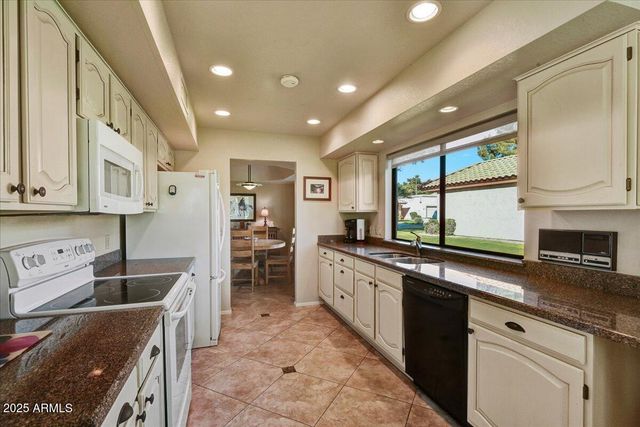 19229 N 93RD Drive, Peoria, AZ 85382