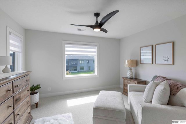 20545 Hartman Avenue, Elkhorn, NE 68022