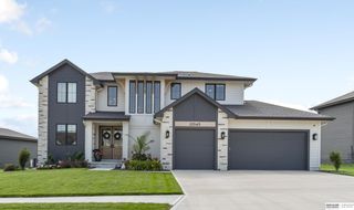 20545 Hartman Avenue, Elkhorn, NE 68022
