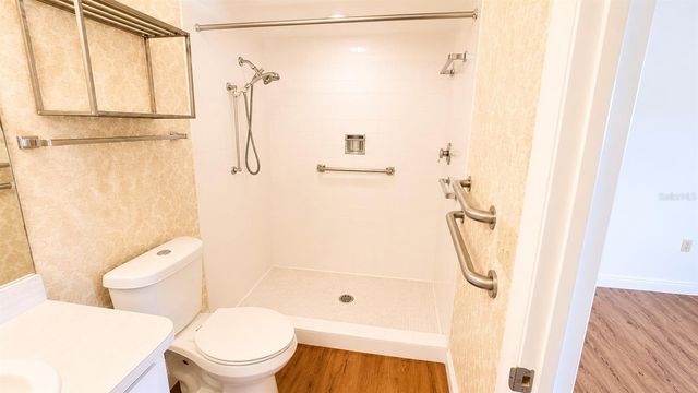 1624 WHITEHEAD DRIVE 320, Sarasota, FL 34232