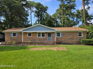 119 Riverside Drive, Havelock, NC 28532