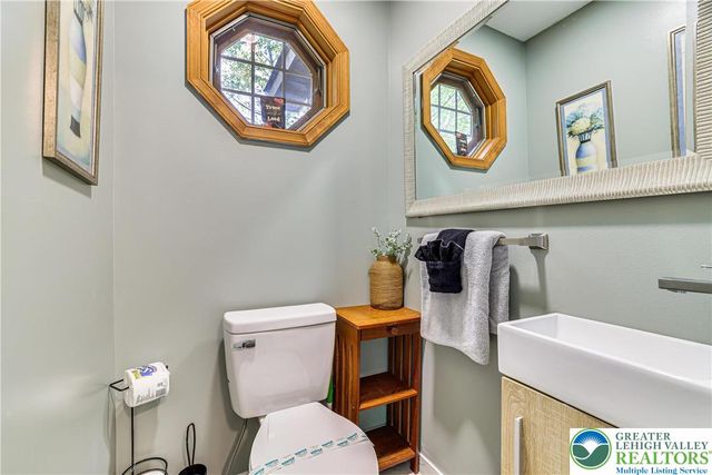 7901 Sleepy Hollow Drive, Coolbaugh Twp, PA 18466