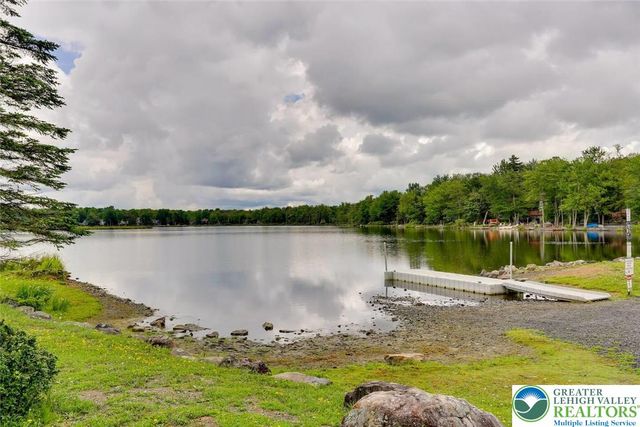 7901 Sleepy Hollow Drive, Coolbaugh Twp, PA 18466