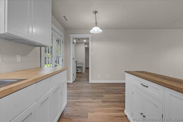 201 SE 7th Street, Pryor, OK 74361