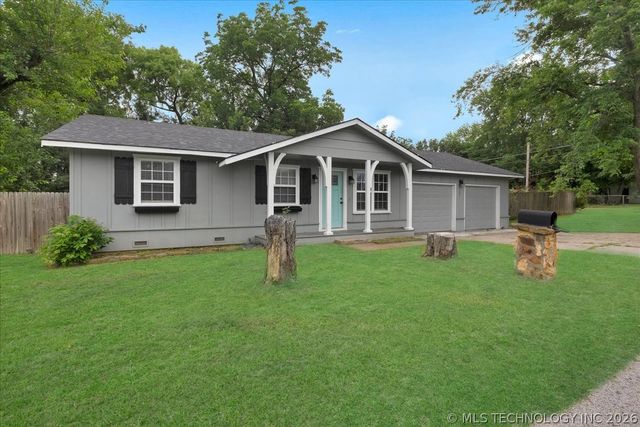 201 SE 7th Street, Pryor, OK 74361