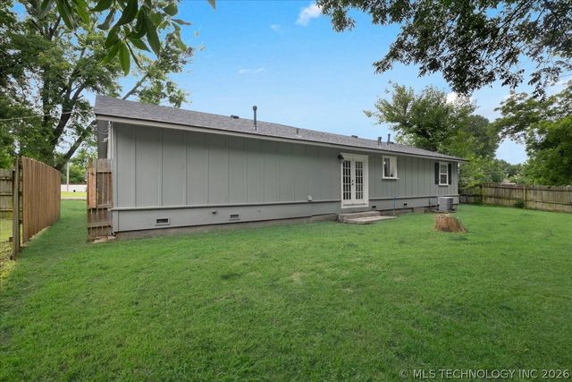201 SE 7th Street, Pryor, OK 74361
