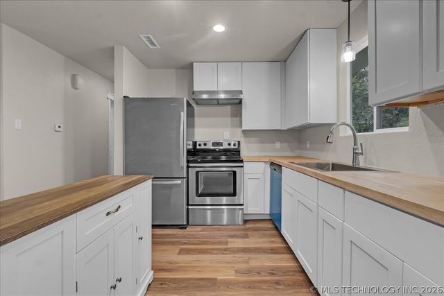 201 SE 7th Street, Pryor, OK 74361
