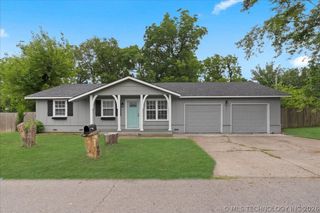 201 SE 7th Street, Pryor, OK 74361