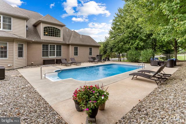 5103 MAPLE LEAF CT, Mechanicsburg, PA 17055