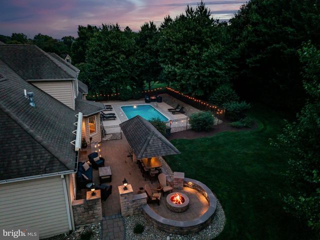 5103 MAPLE LEAF CT, Mechanicsburg, PA 17055