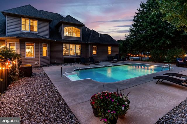 5103 MAPLE LEAF CT, Mechanicsburg, PA 17055