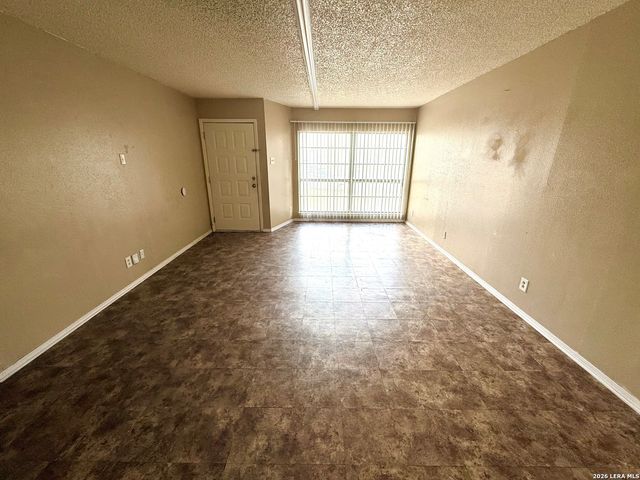 10610 Green Vista Street, San Antonio, TX 78223