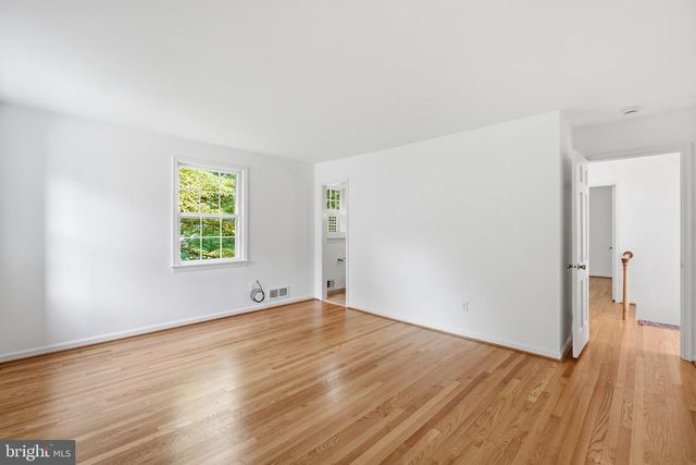 6460 32ND ST NW, Washington, DC 20015