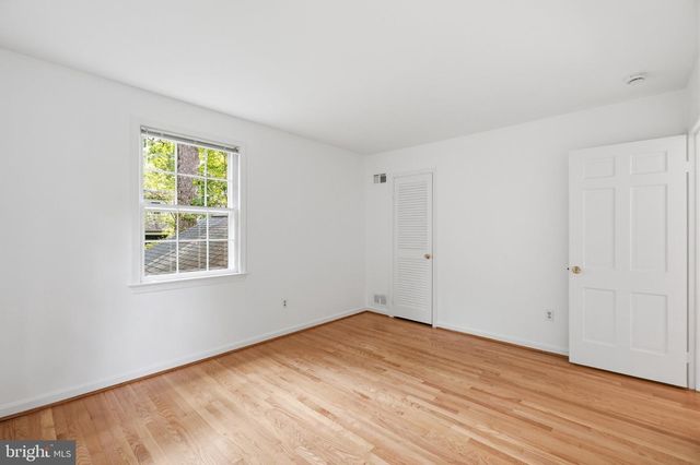 6460 32ND ST NW, Washington, DC 20015