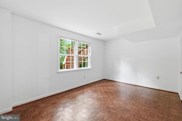 6460 32ND ST NW, Washington, DC 20015