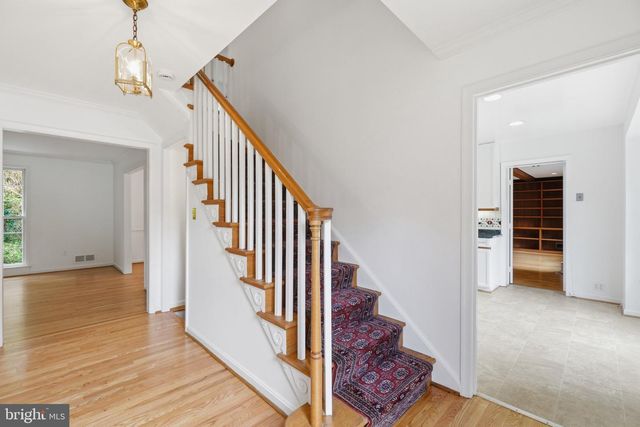 6460 32ND ST NW, Washington, DC 20015