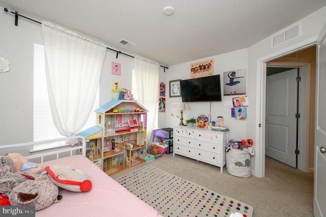 7 FOUNDRY BLVD, Mount Holly, NJ 08060